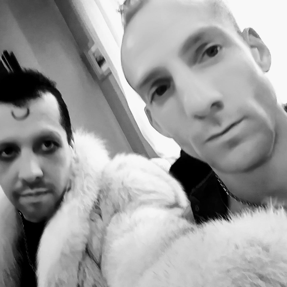 Meet your Posher, Jonathan - Picture 1 of 1